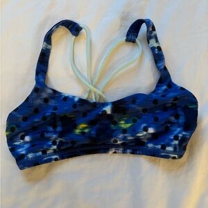 Lululemon sports bra